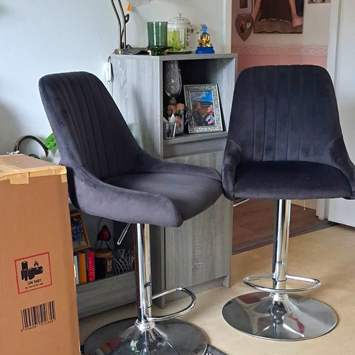 Set grey upholstered - of,