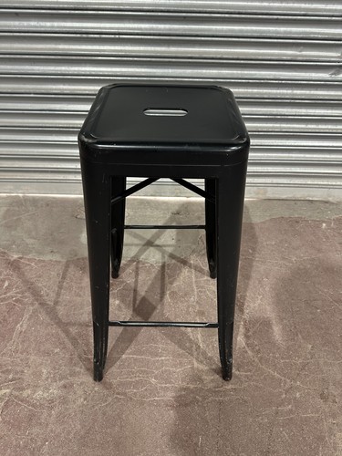 Black metal tolix style bar - black,
