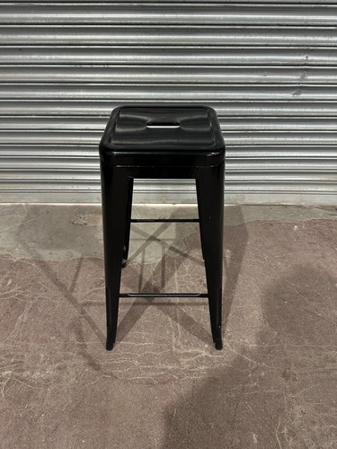 Black metal tolix style bar - black,